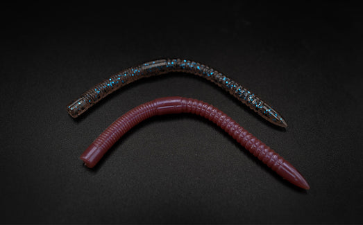 Cross-sectional shape and ribs that emphasize water pressure